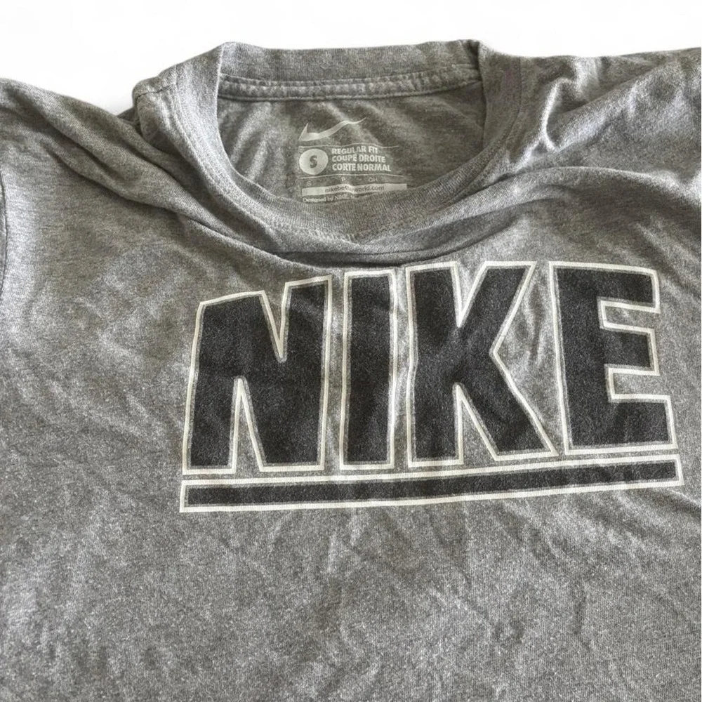 Nike Gray Regular Fit Graphic Logo T-Shirt Men's Small
